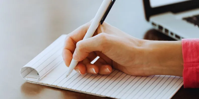Comparison of handwritten and digital note-taking