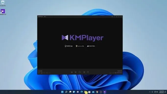 KMPlayer interface showing media playback