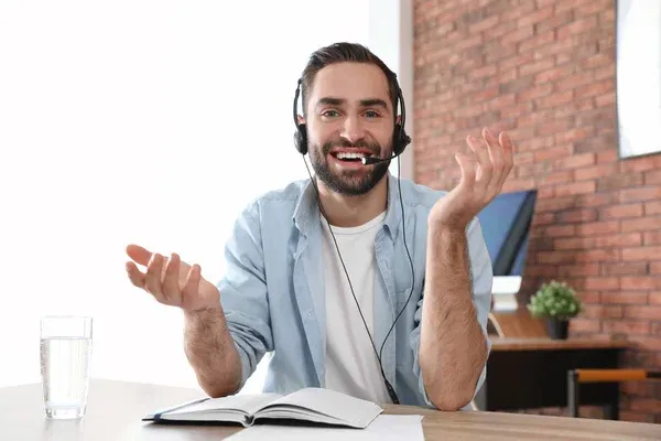 Chat support with Social Intents