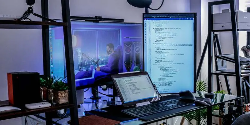A person playing a game on a Linux system